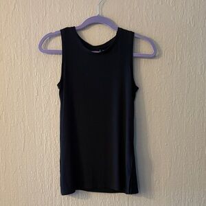 Adrienne Vittadini Black Sleeveless Crewneck Tank XS